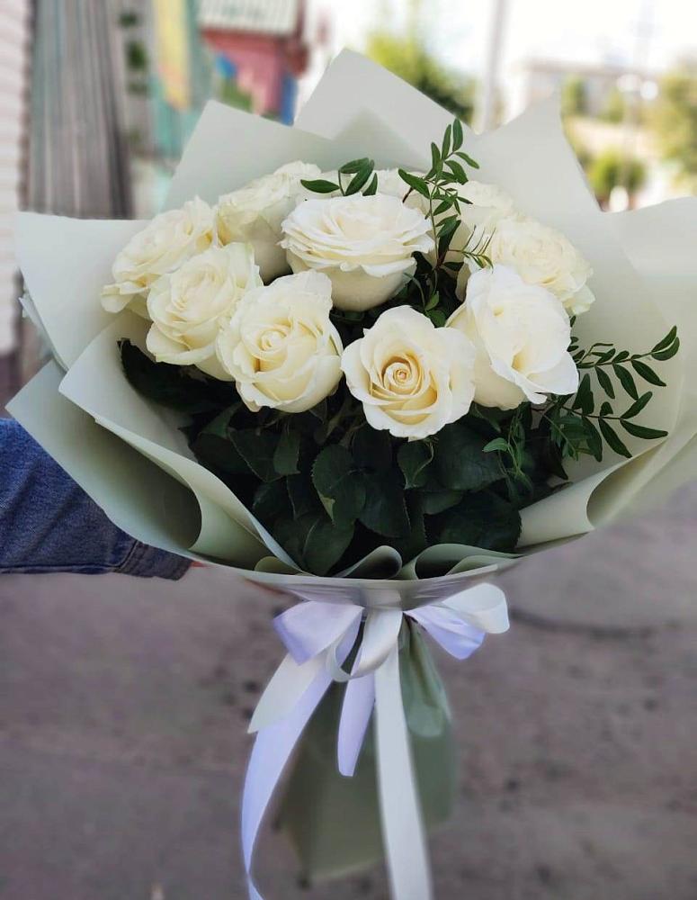 Букет Белые розы Проуд в Бутырке