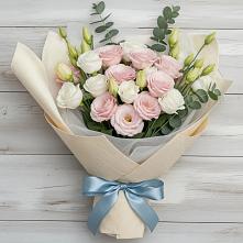 Букет цветов из:  Лизиантусы #REPLACE_PRED# Бутырке