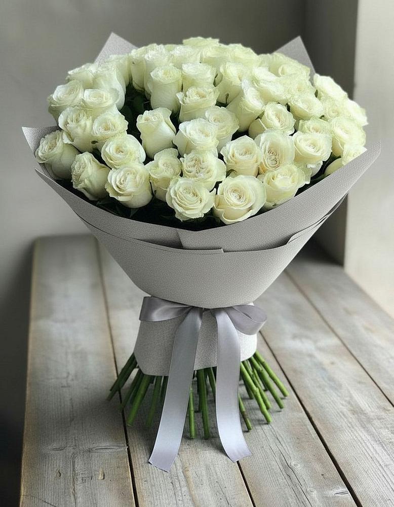 Букет 35 Белых роз в Бутырке
