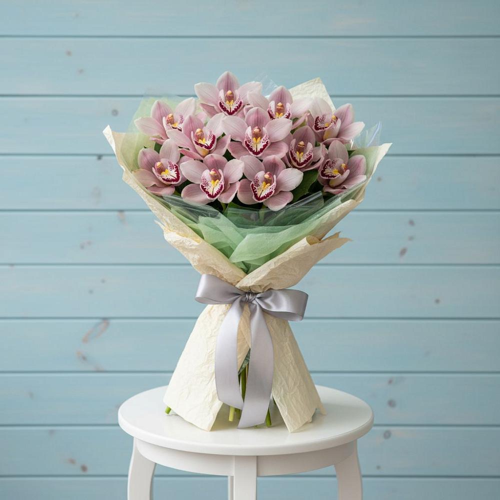 Букет цветов из: Орхидеи и Розы в Бутырке