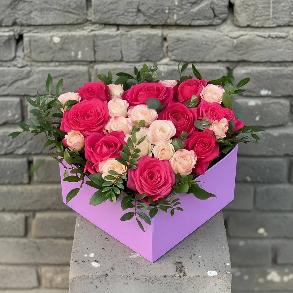 Цветочная композиция из Розы в коробке в Бутырке