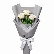 Букет 3 белые розы в Бутырке