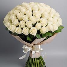 Букет 101 беля роза Белоснежка в Бутырке