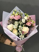 Букет цветов из:  Альстромерии, Розы и Лизиантусы #REPLACE_PRED# Бутырке