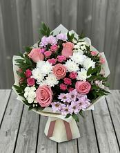 Букет цветов из:  Альстромерии, Гвоздики, Розы и Хризантемы в Бутырке