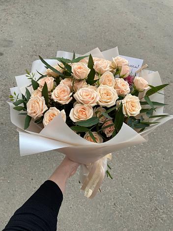 Букет Кремовые розы Латте в Бутырке