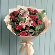 Букет цветов из:  Гвоздики и Розы в Бутырке